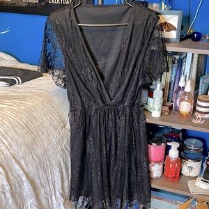 A Line black lace dress